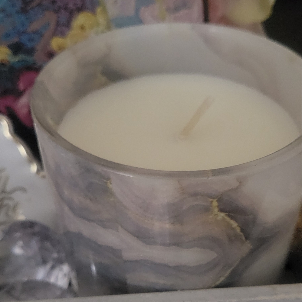 Valentine's Gift Set - Picture 2 of 9